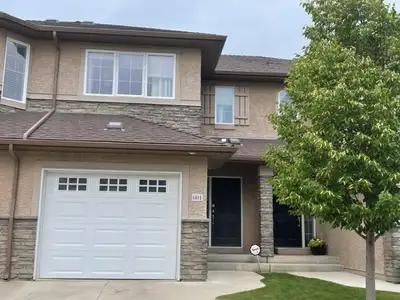 Stonebridge 3 Bed Townhouse on Gordon Road