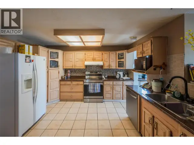 2885 Valleyview Road Penticton, British Columbia in Land for Sale in Penticton - Image 25
