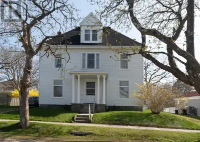 Welcome to 17 Porter Street, Yarmouth. The turn of the century was a very interesting time in The To...