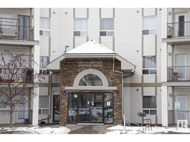 #2218 320 CLAREVIEW STATION DR NW Edmonton, Alberta in Condos for Sale in Edmonton