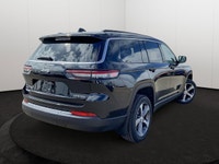This Jeep Grand Cherokee L has a powerful ERC 3.6L Pentastar(TM) VVT V6 engine w/ESS engine powering... (image 5)