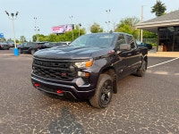 2023 Chevrolet Silverado 1500 (image 2)