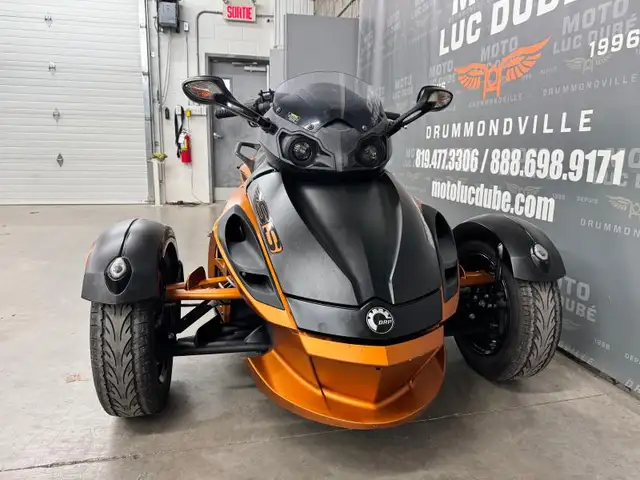 2011 Can-Am Spyder RS-S SM5 in Sport Touring in Drummondville - Image 7