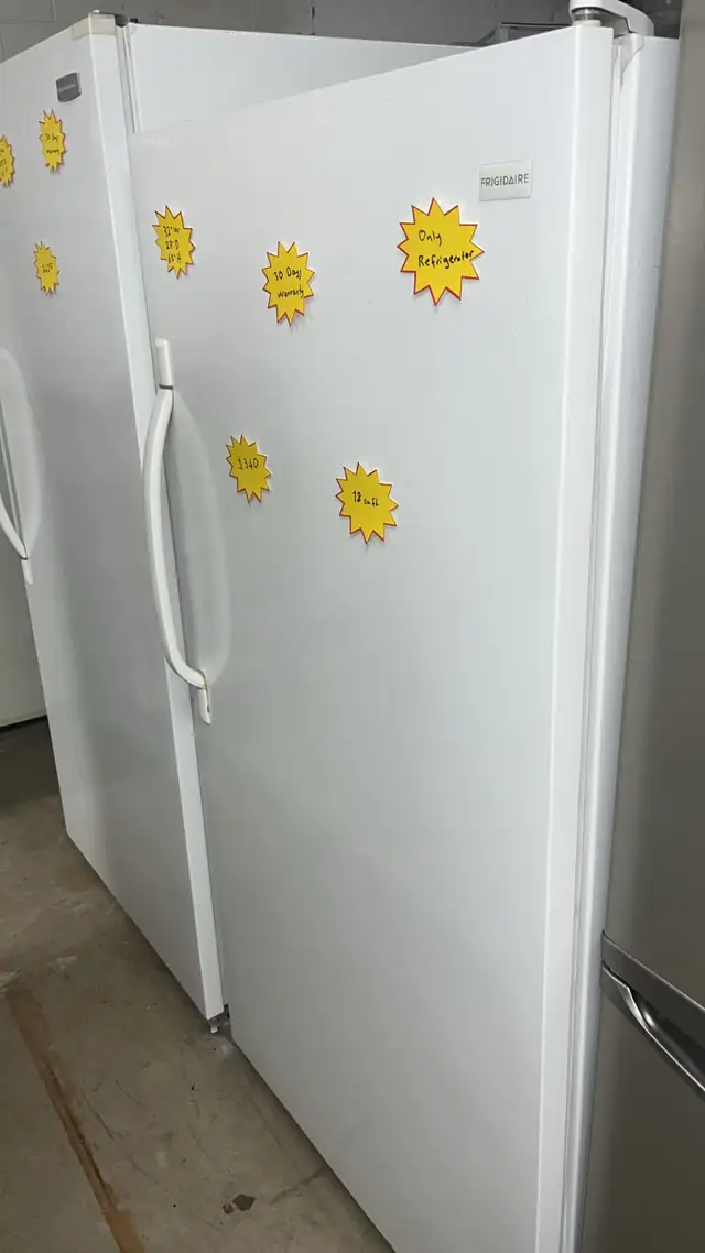 Frigidaire Only Refrigerator 32 W”-18 ft.³ Fully Tested  30 in Refrigerators in Kitchener / Waterloo - Image 4