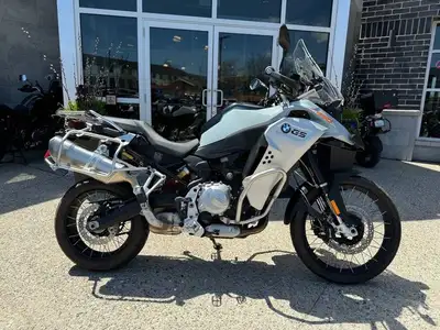 PRICE DOWN $500 FROM $13,999 - Only 5400 km on this 2020 F850GS Adventure in excellent condition. Bi...