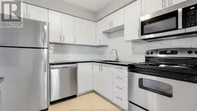 373 DETROIT Unit# 709 Windsor, Ontario