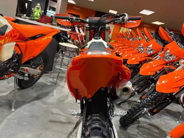 2026 KTM XC 250 in Dirt Bikes & Motocross in Calgary - Image 18