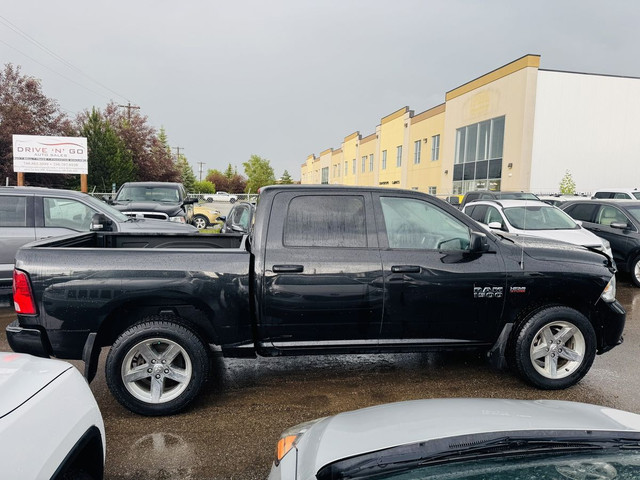 2017 Ram 1500 ST CREW CAB, 4x4, HEMI 5.7L, LOW KMS, 140K, CLEAN  in Cars & Trucks in Edmonton - Image 4