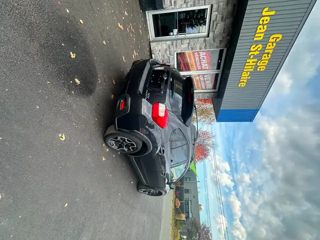 Subaru Crosstrek Premium 2015 in Cars & Trucks in St-Georges-de-Beauce - Image 5