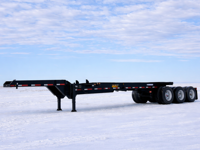 2006 Hyundai Container Chassis / 20 ft container pins GVWR: 64,300 kg Spring Suspension Sliding Susp...