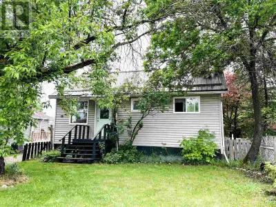 Centrally located on the main street in Balmertown, this home could be a great starter, retirement o...