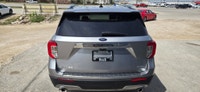 Engine: 4 Cylinder Engine 2.3L L/100Km City: 11.7 L/100Km Hwy: 8.6 Safety Equipment ABS And Drivelin... (image 7)