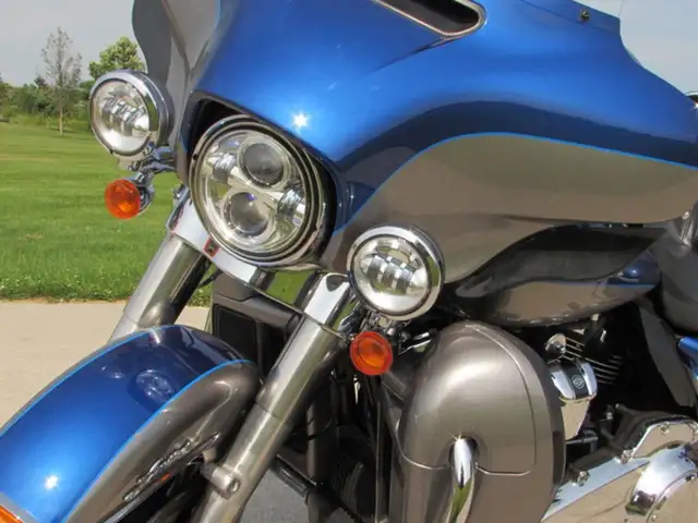 2017 Harley-Davidson FLHTK Electra Glide Ultra Limited Low New D in Sport Touring in Leamington - Image 16