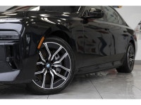 2024 BMW i7 xDrive60 Electric Motor AWD Single-Speed Automatic EXTERIOR - BLACK SAPPHIRE METALLIC IN... (image 1)