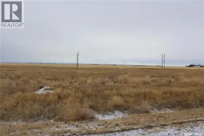 Situated in Shaunavon's Industrial Park, this 2.11-acre lot is available for immediate possession. L...