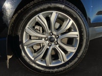 This Ford Edge has a dependable Intercooled Turbo Premium Unleaded I-4 2.0 L/122 engine powering thi... (image 6)