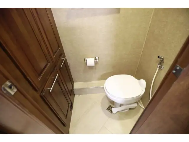 2015 Coachmen Encounter Classe A VR / RV FULL PAINT 3 Extensions in RVs & Motorhomes in Laval / North Shore - Image 25