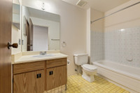 Discover your new home at South Park Apartments, where modern living meets urban convenience. Ideall... (image 5)