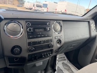 2012 Ford Super Duty F-350 SRW 8Ft Box, 4x4 with auto air conditioning, cruise control, power locks,... (image 7)