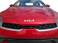 This Kia Forte has a powerful Regular Unleaded I-4 2.0 L/122 engine powering this Variable transmiss... (image 9)