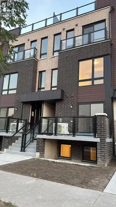 17 - 245 MCLEVIN AVENUE Toronto (Malvern), Ontario