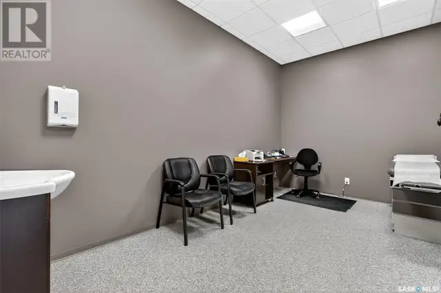 526 Main STREET N Moose Jaw, Saskatchewan in Commercial & Office Space for Sale in Moose Jaw - Image 18