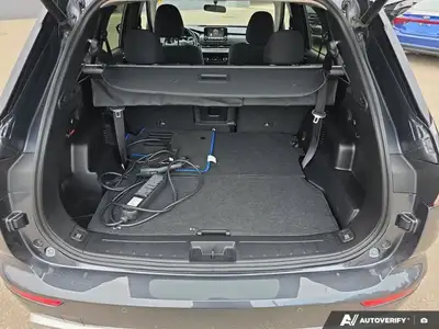 2025 Mitsubishi Outlander Plug-In Hybrid SE | NO ACCIDENTS EV, View more