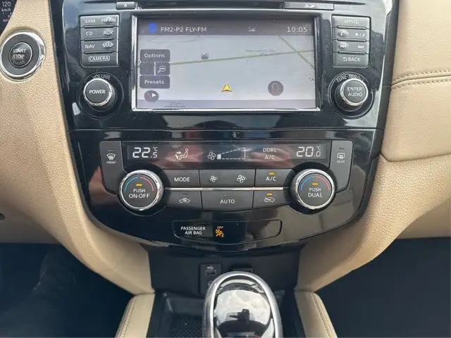 2017 Nissan Rogue SL Platinum - Sunroof - Navigation in Cars & Trucks in Kingston - Image 28