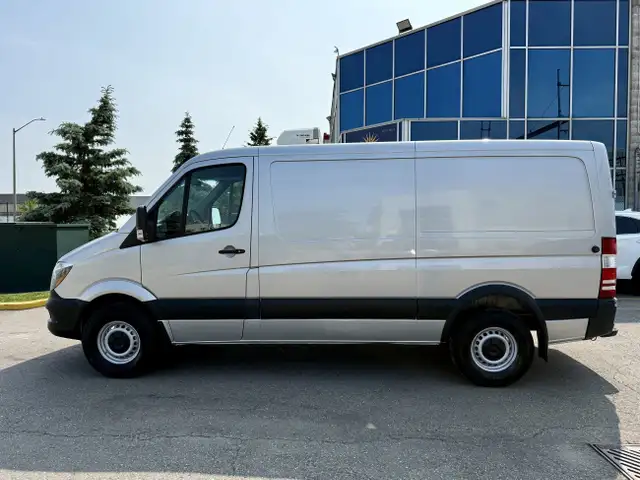 2017 Mercedes-Benz Sprinter Van REEFER/FREEZER - DIESEL - MINT!63849105253635122