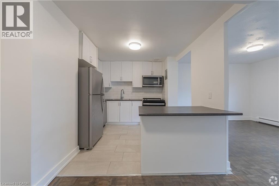 285 ERB Street W Unit# 809 Waterloo, Ontario 2