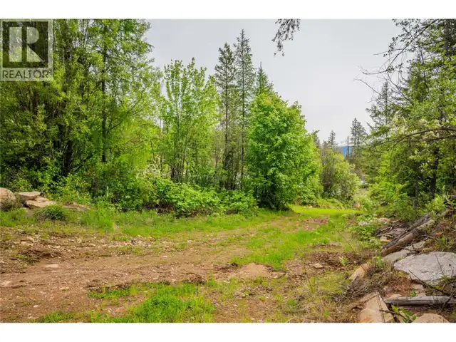 1682 Circle Road Castlegar, British Columbia in Land for Sale in Nelson - Image 14