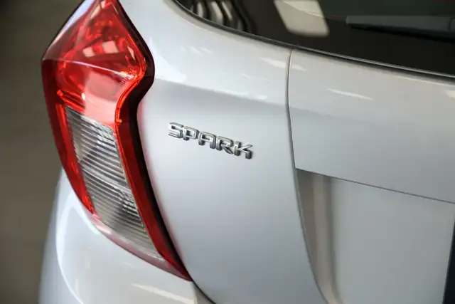 2022 Chevrolet Spark LS Carplay Caméra de recul Bluetooth in Cars & Trucks in Longueuil / South Shore - Image 6