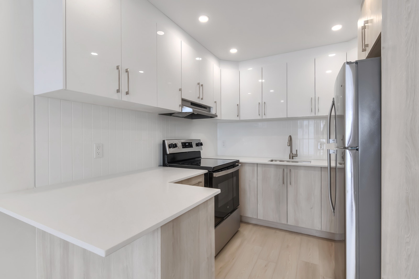 1015 Boul. Chomedey — photo 3