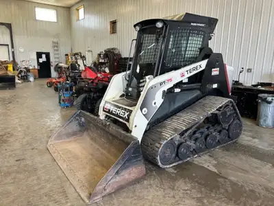 2015 ASV/TEREX PT75 ONLY 1794 HOURS! CAB HEAT AIR 2-SPEED FOLD UP DOOR PERKINS DIESEL 75 HP 3100LB S...