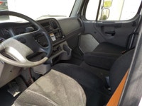 Ryder Stock ID: 685655 Transmission Type/Speed: AUTO 6 Engine: DIESEL B6.7 '17 280/2400 Horse Power:... (image 8)
