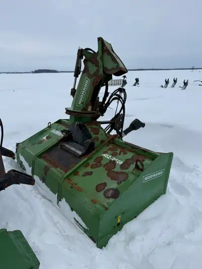 (3) Available , 3PT Commerical Hybrid Inverted Pull Type , 82" Width , Optional John Deere Green Pai...