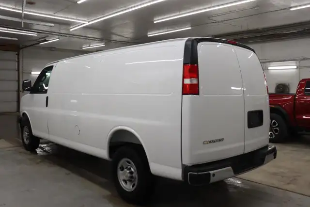 2026 Chevrolet Express 3500 Work Van597331739190896643
