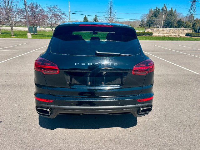 2016 Porsche Cayenne V-6 loaded with options in Cars & Trucks in Oakville / Halton Region - Image 4