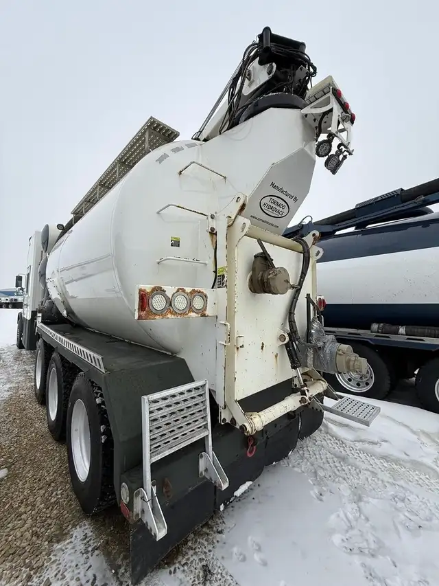 2016 KENWORTH T800 in Heavy Trucks in Kamloops - Image 37