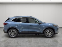 POWER OPEN/CLOSE PANORAMIC VISTA ROOF, NAVIGATION SYSTEM, HEATED STEERING WHEEL, ADAPTIVE CRUISE CON... (image 1)