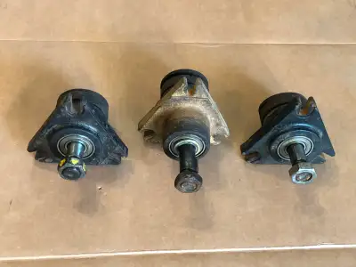 John Deere 46 50 Mower Deck Spindles, for 300 316 317 318 and other garden tractors. Rebuilt with ne...