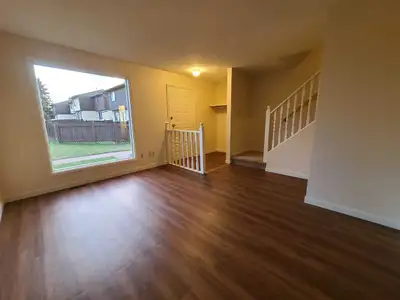 If you're looking for a beautiful and spacious 3-bedroom townhomes in Grande Prairie, then you've co...