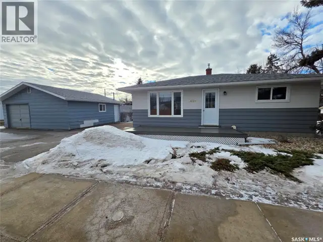 1420 Chaplin STREET E Swift Current, Saskatchewan in Houses for Sale in Swift Current - Image 26