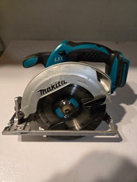 MAKITA 18V CORDLESS CIRCULAR SAW INCL NEW BATTERIES & CHARGER Calgary Alberta Preview