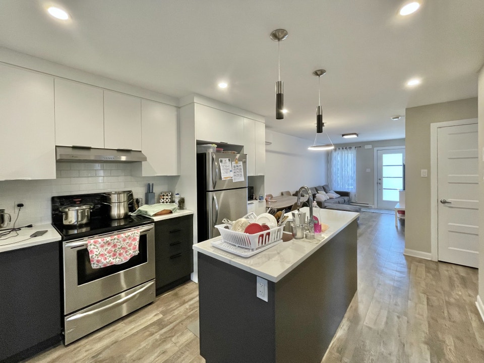 4 et demi - Longueuil - WiFi, AC, parking inclus - 1er octobre 3