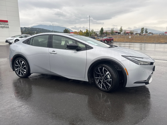 2026 Toyota Prius Plug-In Hybrid XSE SUNROOF / HEATED STEERING W in Cars & Trucks in Cranbrook - Image 8