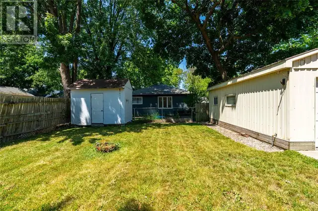 808 SYCAMORE DRIVE Sarnia, Ontario63006663956737123