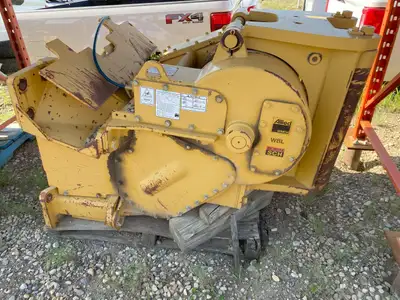 Allied W8L 80,000lb winch in good working condition. .