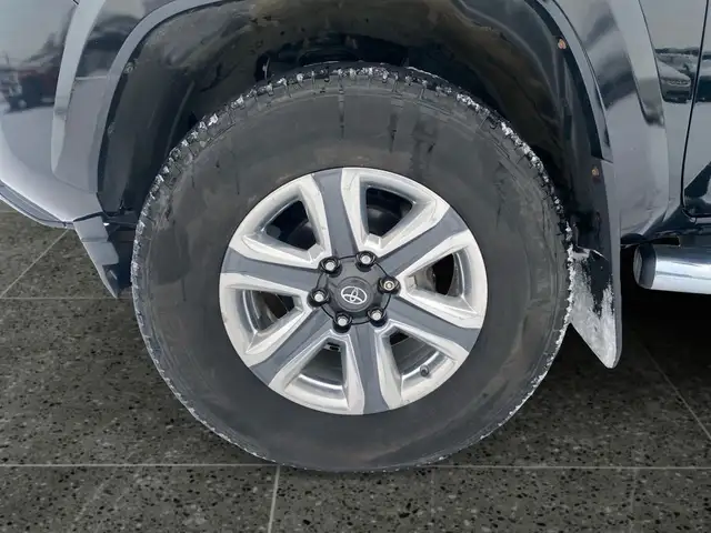 2018 Toyota Tacoma 4x4 Double Cab V6 Auto TRD Off Road in Cars & Trucks in Edmonton - Image 18