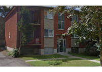 Freshly Renovated 2 Bedroom Apartment in Laurentian Hills!